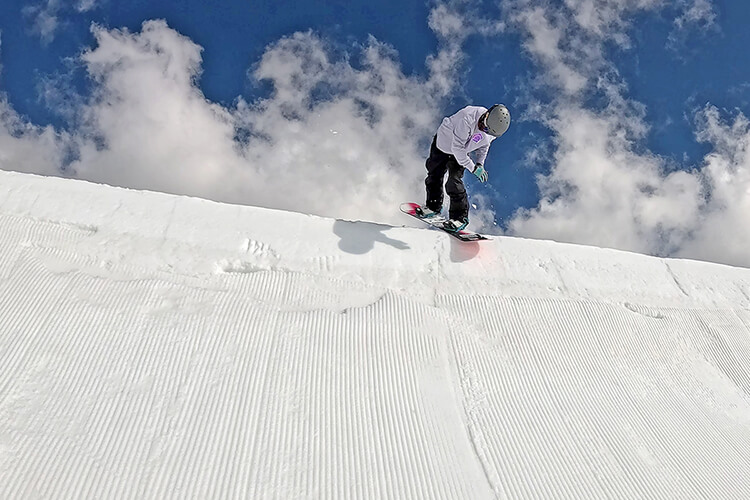 Noseblunt Revert beim elooa x NITRO CampGoodtimes auf dem Kitzsteinhorn/AUT - Mai 2024